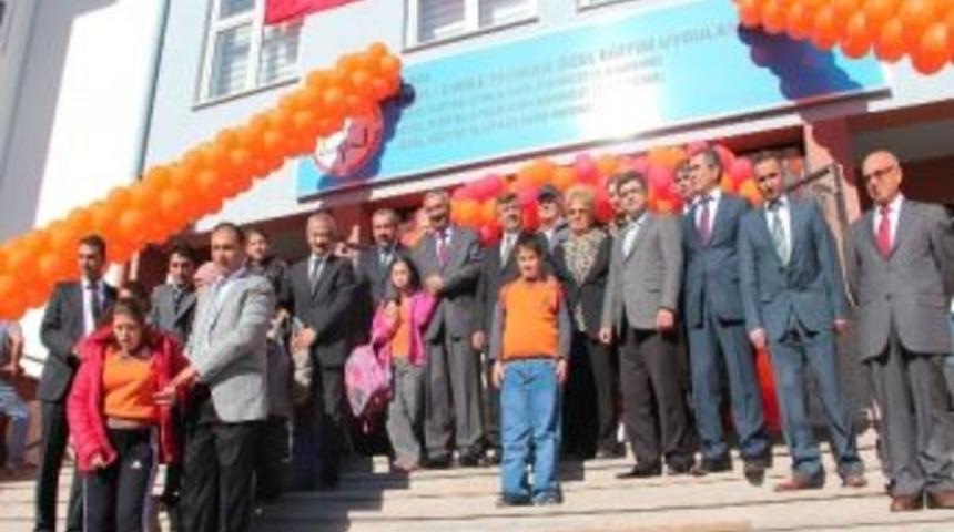 Eğitime Hayırseverden Destek