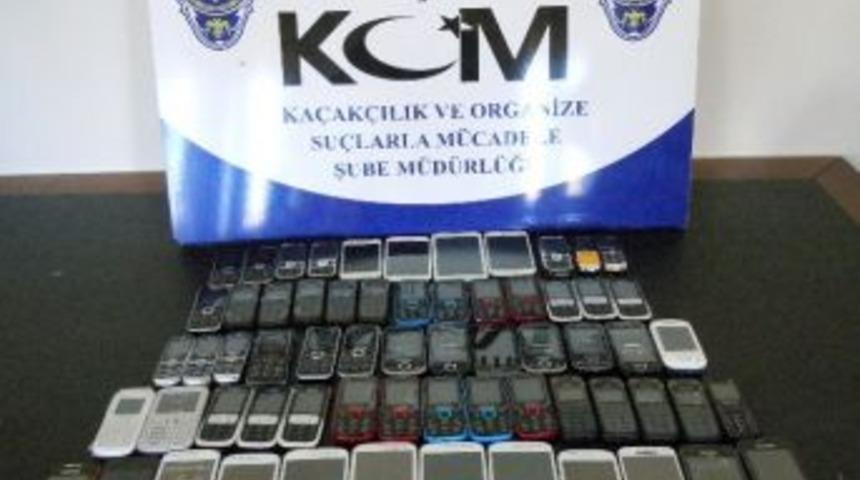 Eskişehir&rsquo;de Ka&ccedil;ak Cep Telefonu Operasyonu