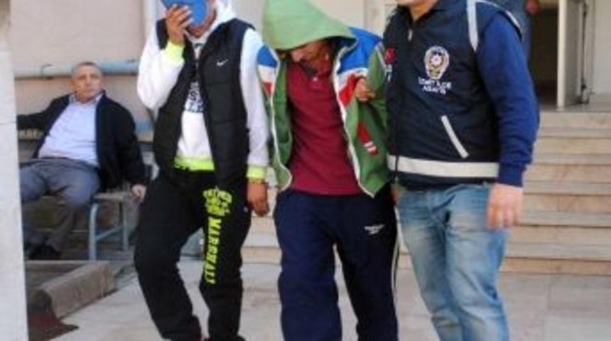 Ak&uuml; Hırsızları Tutuklandı