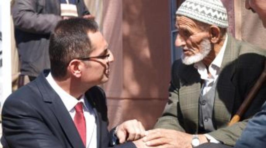 MHP'li Kandemir: Herkes Hak Ettiği Hizmeti Almalı