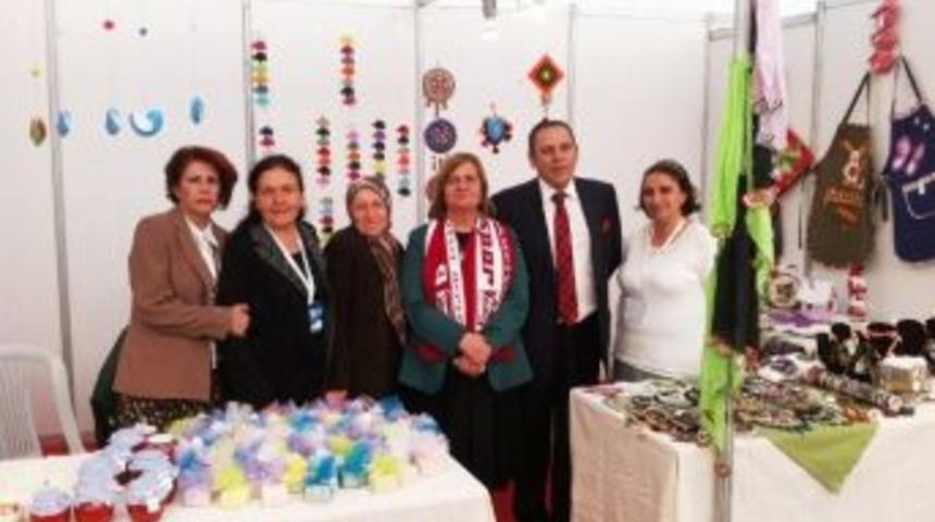 Burhaniyeli Kadınların Eserleri Beğenildi