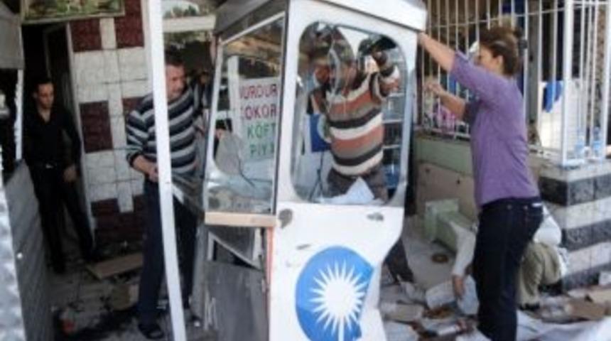 K&uuml;&ccedil;&uuml;k S&uuml;r&uuml;c&uuml; &Uuml;&ccedil; Kişiyi Yaraladı