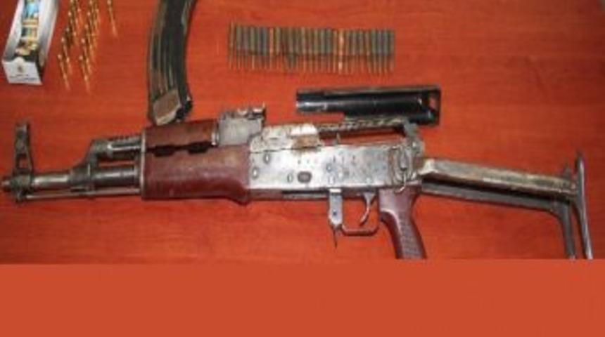 Yalova'da Kalaşnikof Ele Ge&ccedil;irildi