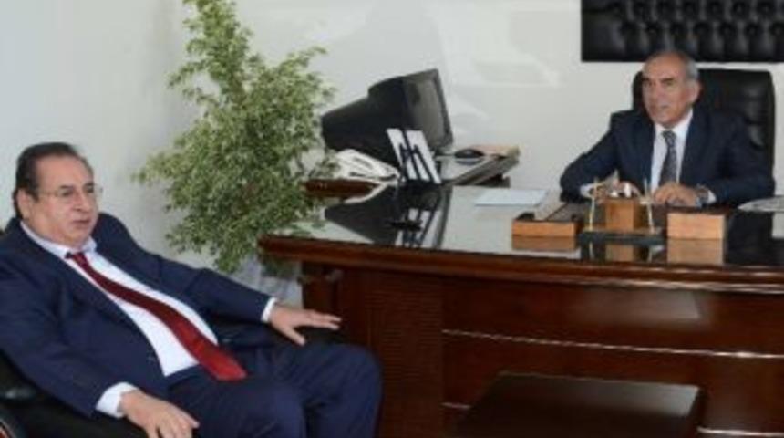 Başkan &Ouml;zcan'dan Alevi K&uuml;lt&uuml;r Derneği'ne Nezaket Ziyareti