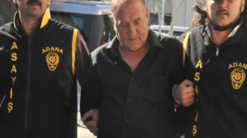 105 Otomobil Satıcısını Dolandıran Şahıs Pişti Oynarken Yakalandı