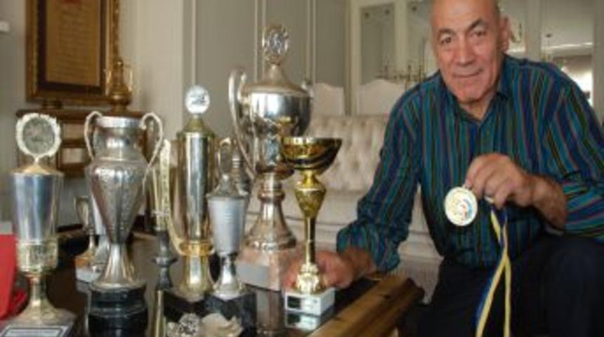 Alman Cezaevinde 18 Yıl Kaldıktan Sonra D&uuml;nya Şampiyonu Oldu