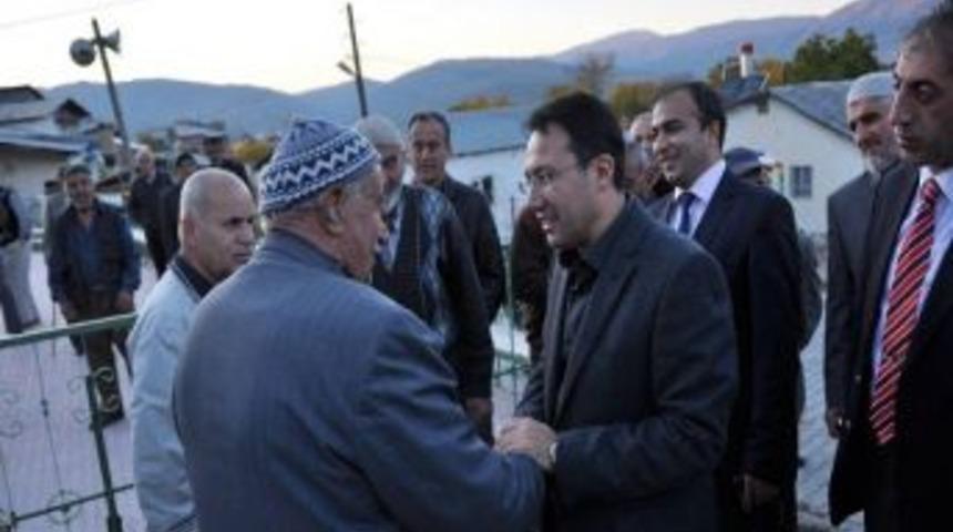 Vali Akdemir&rsquo;den Kemah Ziyareti