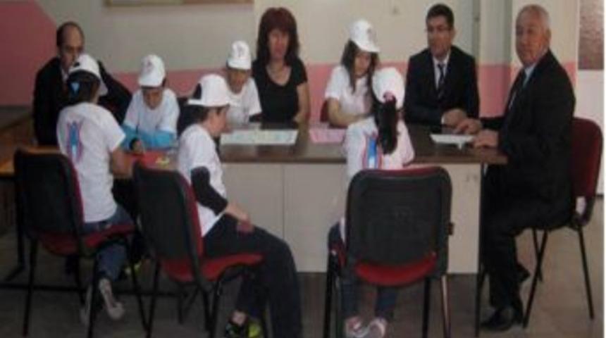 T&uuml;rk &Ouml;ğrenciler Oyunlarını İtalyan &Ccedil;ocuklara &Ouml;ğretecek