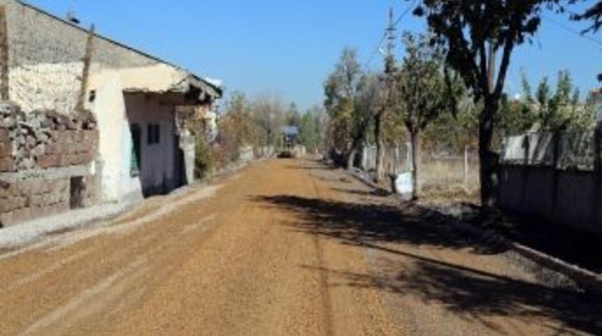 Reşadiye'de Asfaltsız Yol Kalmıyor