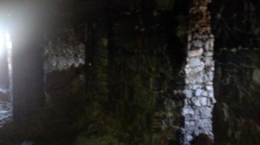 Kulp&rsquo;ta Ev Yangını Korkuttu