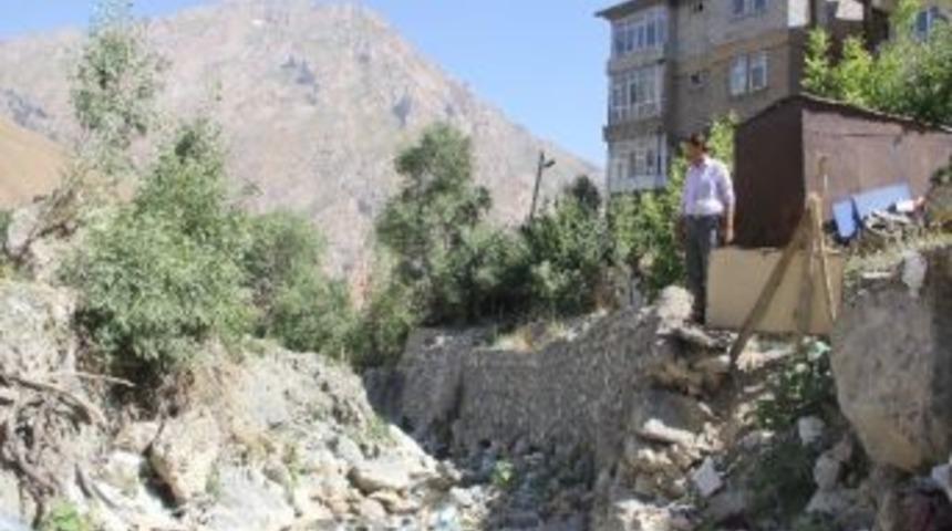 Mahalle Sakinlerinden Dere Yatağı Tepkisi