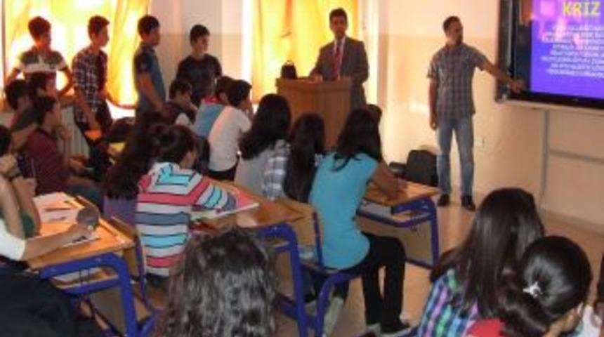 Jandarma Uyuşturucunun Zararlarıyla Ilgili Seminer Verdi