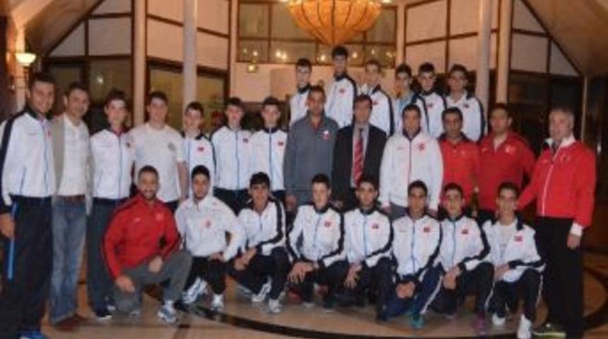 Tekmeleriyle D&uuml;nyayı Fethedecekler