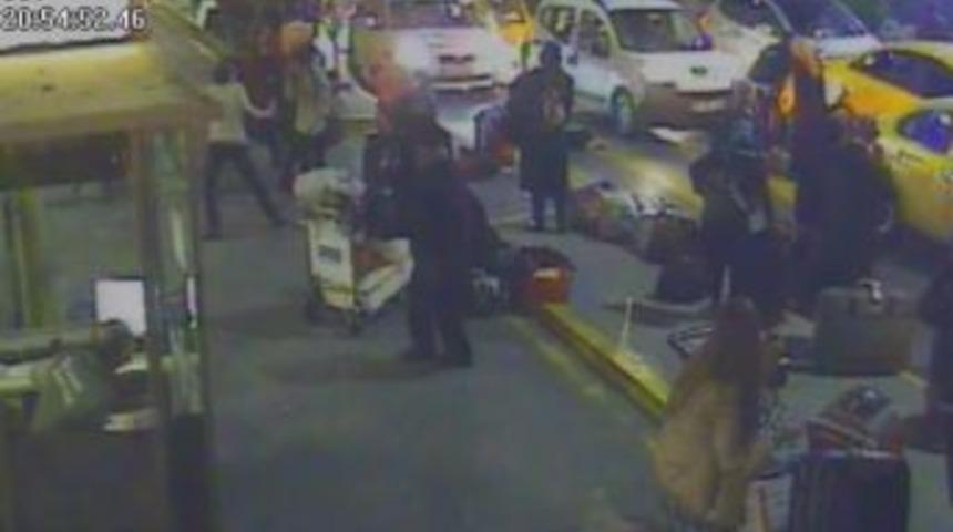 Havalimanındaki Cinayet G&uuml;venlik Kamerasında