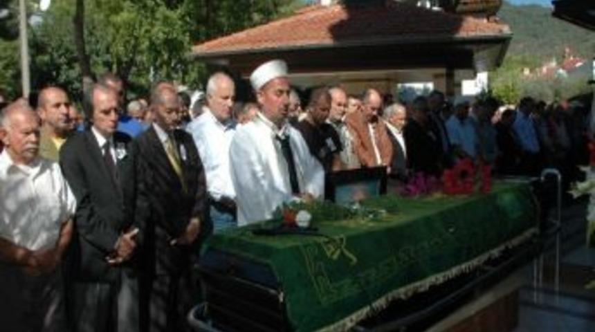 Gazeteci Hasan Yılmaer Son Yolculuğuna Uğurlandı