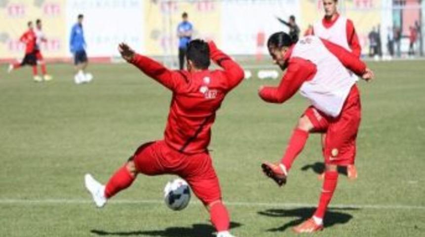Eskişehirspor&rsquo;da &Ccedil;aykur Rizespor Ma&ccedil;ı Hazırlıkları S&uuml;r&uuml;yor