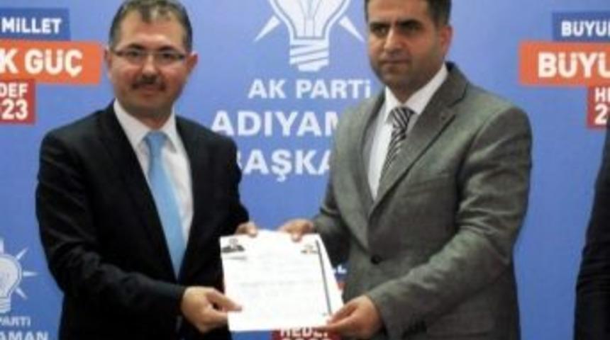 Mehmet Emin Taş, Ak Parti&rsquo;ye Başvurusunu Yaptı