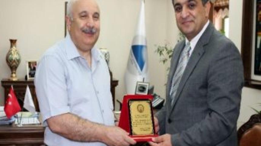 Adıyamanlılar Vakfı Adıyaman Şubesi Adıyaman &Uuml;niversitesi&rsquo;ni Ziyaret Etti