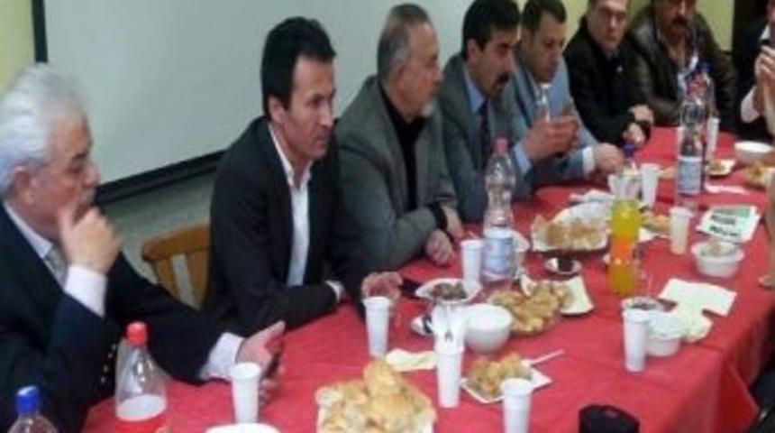 &Ccedil;aycumalılardan Anlamlı Bayramlaşma