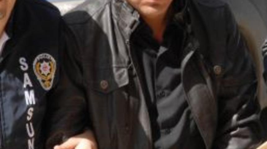 Karısını 28 yerinden bı&ccedil;akladı