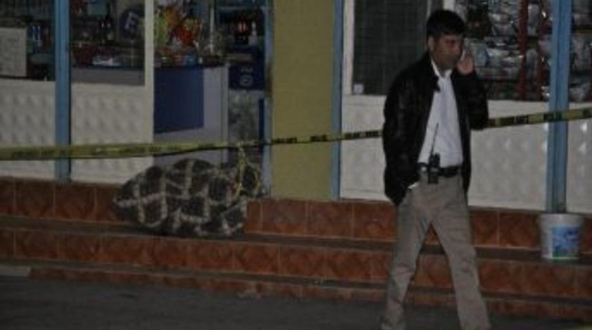 Adana'da Karı Koca Boğazları Kesilmiş Halde Bulundu