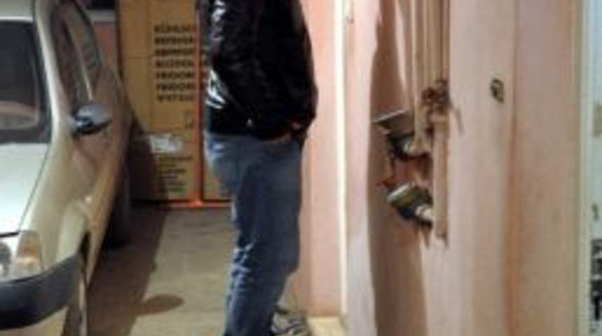 (&ouml;zel) İntihara Kalkışan Adamı, Gen&ccedil; Polis İkna Etti