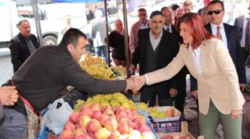 &Ouml;zlem &Ccedil;er&ccedil;ioğlu, Ak Partiye Oy Verenlerin Oylarına Talip Olduğunu A&ccedil;ıkladı