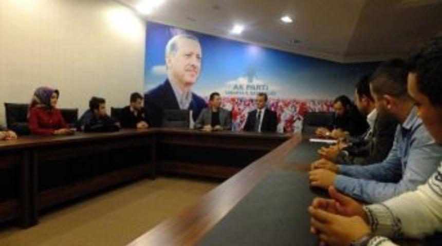 Ak Partili Aday Adayları İl Gen&ccedil;lik Toplantısında Kendilerini Anlattı