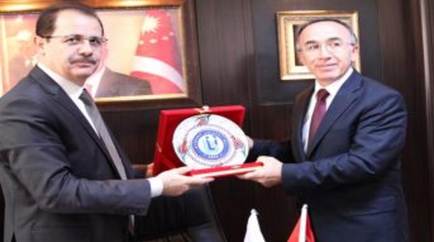 Bayburt &Uuml;niversitesinin Yeni Kamp&uuml;s Alanı Ağa&ccedil;landırılacak