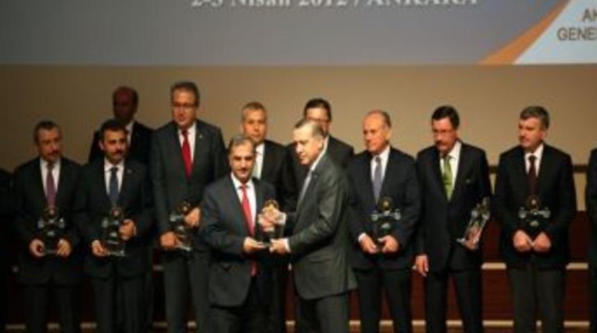 Raci Bayrak, Belediye Başkanlığına Aday Adayı Olduğunu A&ccedil;ıkladı