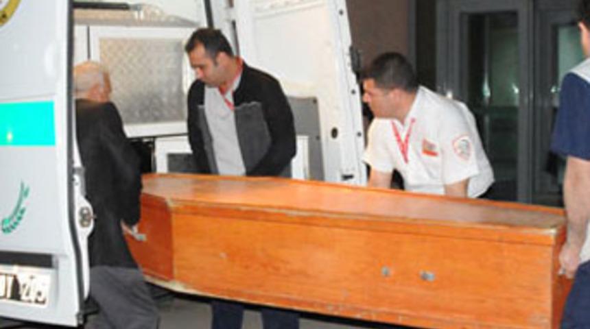 Başka erkekle kaza ge&ccedil;iren eşini &ouml;ld&uuml;rd&uuml;