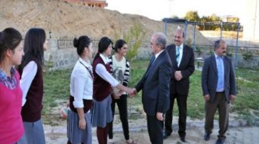 Kız Öğrenci Yurduna İnceleme