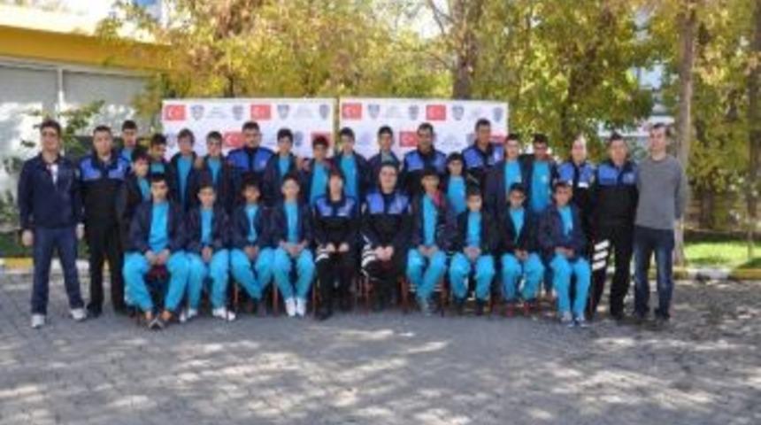 Muş&rsquo;ta Futbolum Geleceğim Projesi