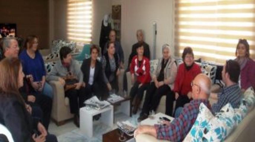 Emekliler M&uuml;zikle Uğraşıyor