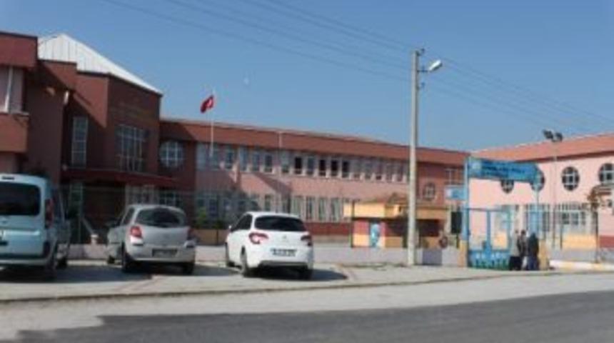 Veliler &Ouml;ğretmenden Şikayet&ccedil;i