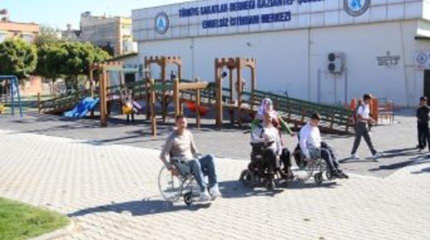 Şehitkamil Engelsiz Parkta Engelsiz Hayatlar