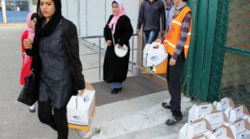 Kimse Yok Mu Samsun Şubesi, Il Genelinde 3,5 Ton Et Dağıttı