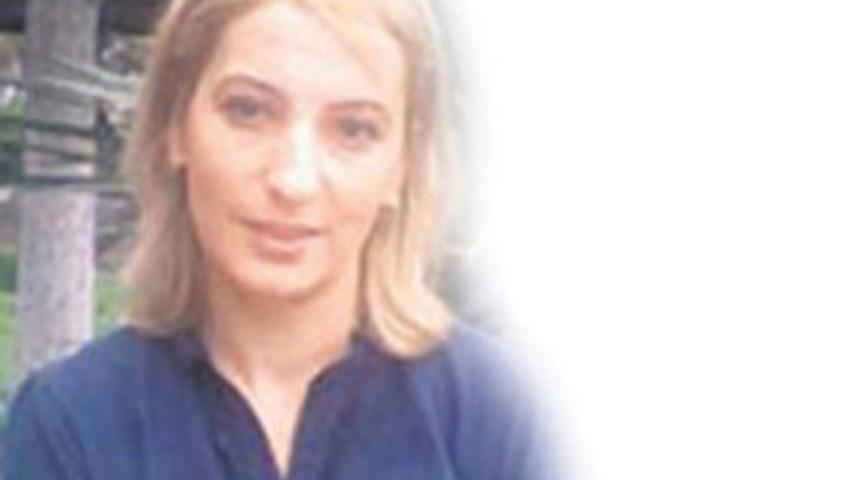 Eşini sahte kimlikle boşadı