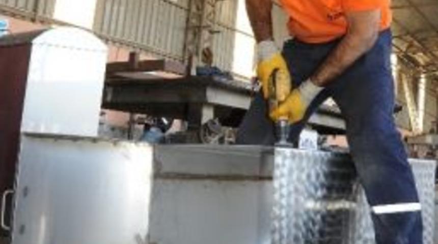 Başiskele&rsquo;nin &Ouml;rnek Projesi Yeraltı &Ccedil;&ouml;p Konteynerinin &Uuml;retimi Devam Ediyor