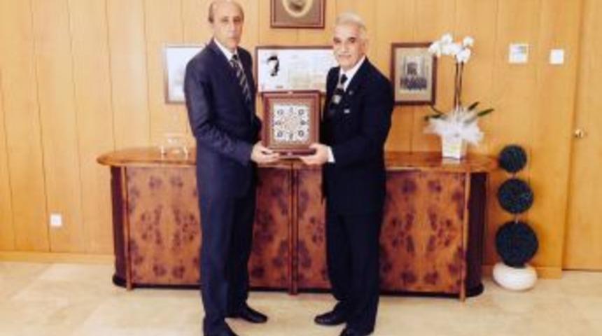 &Uuml;niversiteden Işitme Engelliler I&ccedil;in &lsquo;m&uuml;zik&rsquo; Projesi