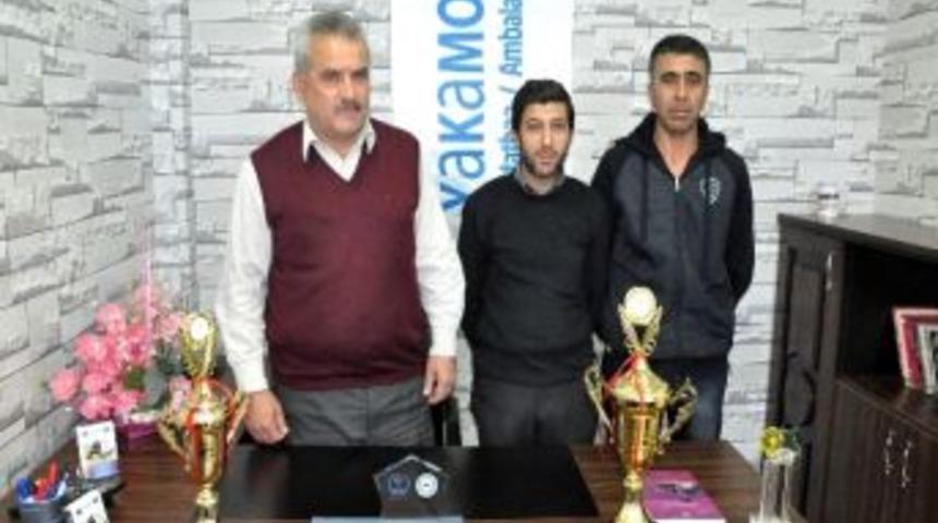 Adafı Kartalspor&rsquo;da Kupa Sevinci