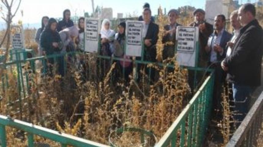 Depremde Hayatını Kaybedenler Unutulmadı