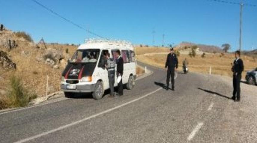 Sincik&rsquo;te, Polis Ekipleri, Asayiş Ve Trafik Denetimi Yaptı