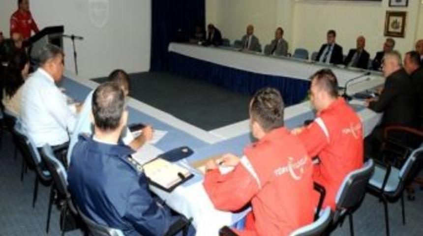 Türk Yıldızları Cumhuriyet Bayramında Antalya Semalarında Uçacak