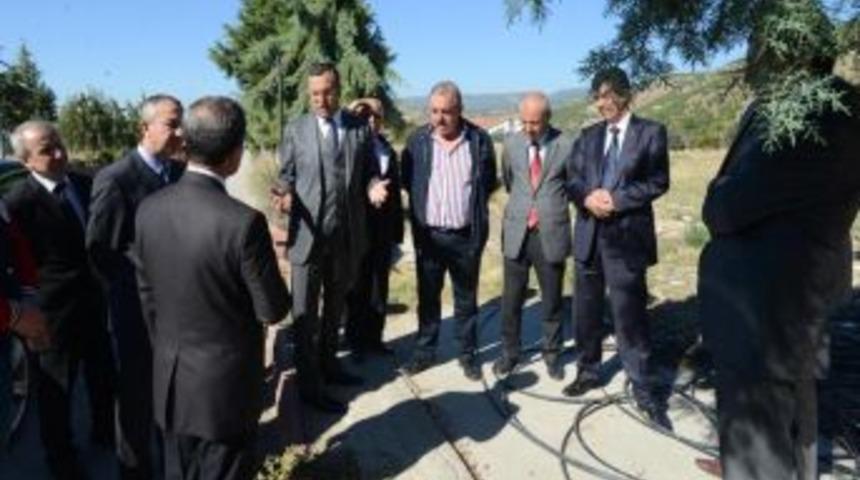 Pamukkale Ve Karahayıt Yolu Yenileniyor