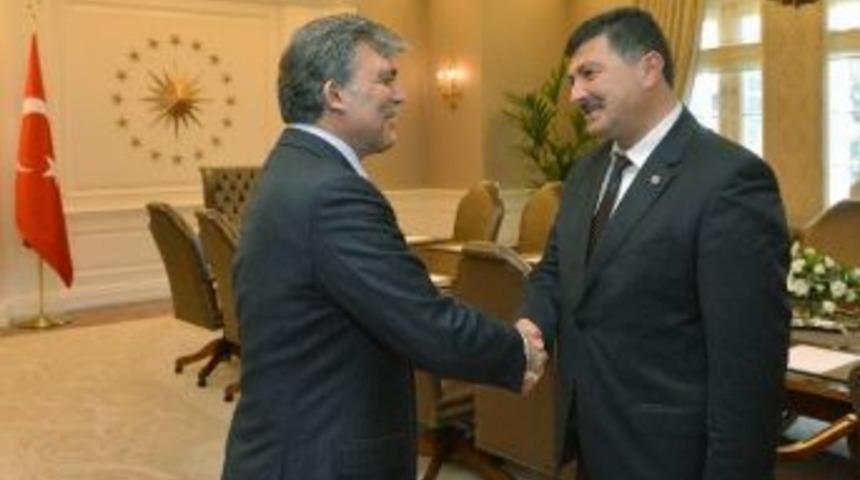 Muhtarlar Konfederasyonu Cumhurbaşkanı G&uuml;l&rsquo;&uuml; Ziyaret Etti