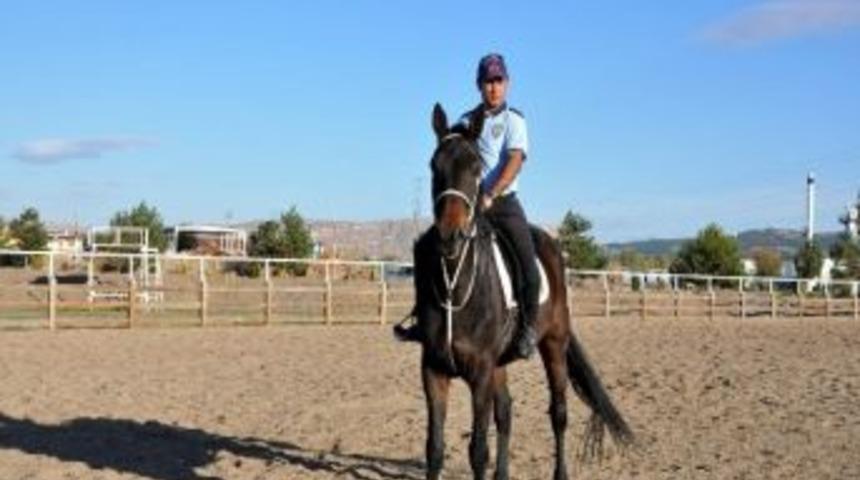 Sivas'ı Atlı Grup Koruyacak