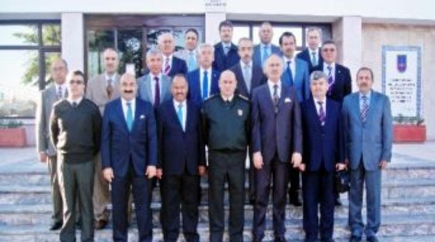 Esy&ouml;nder&rsquo;den Jandarma Komutanı &Ouml;zsoy&rsquo;a Ziyaret