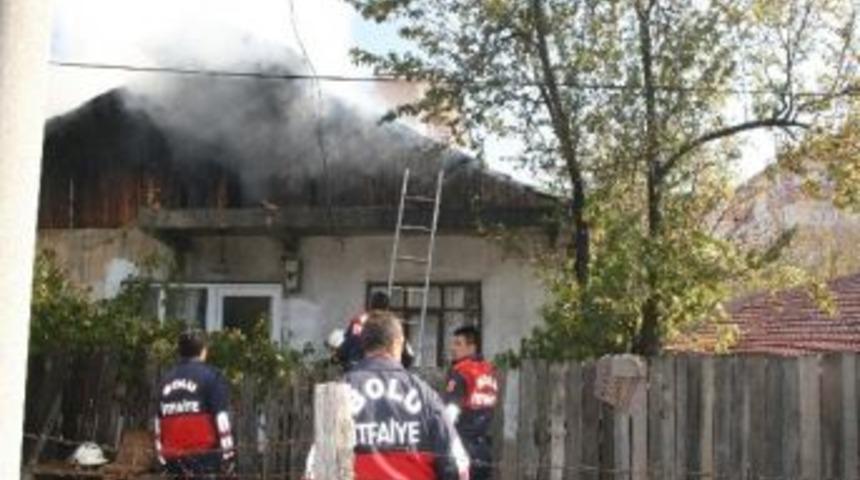 Bolu&rsquo;da Tek Katlı Evde Yangın &Ccedil;ıktı