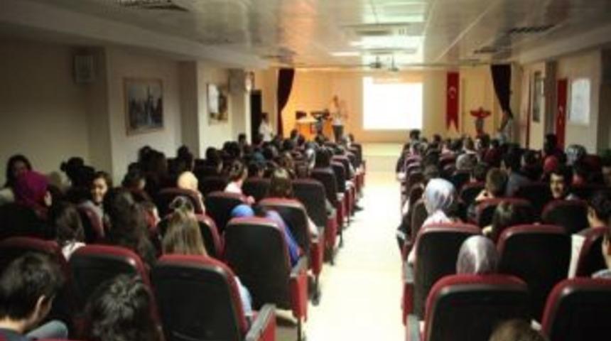 G&uuml;ng&ouml;renli &Ouml;ğrencilere &lsquo;kan Verme Bilinci&rsquo; Eğitimi